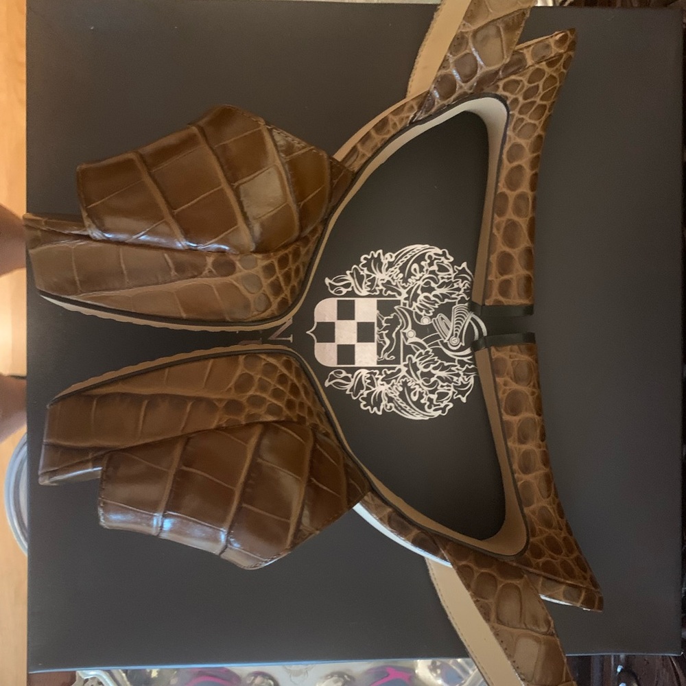 Vince Camuto Platform Sandals 6.5 - image 2